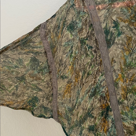 BURNING TORCH beautiful silk blouse S - Picture 4 of 9